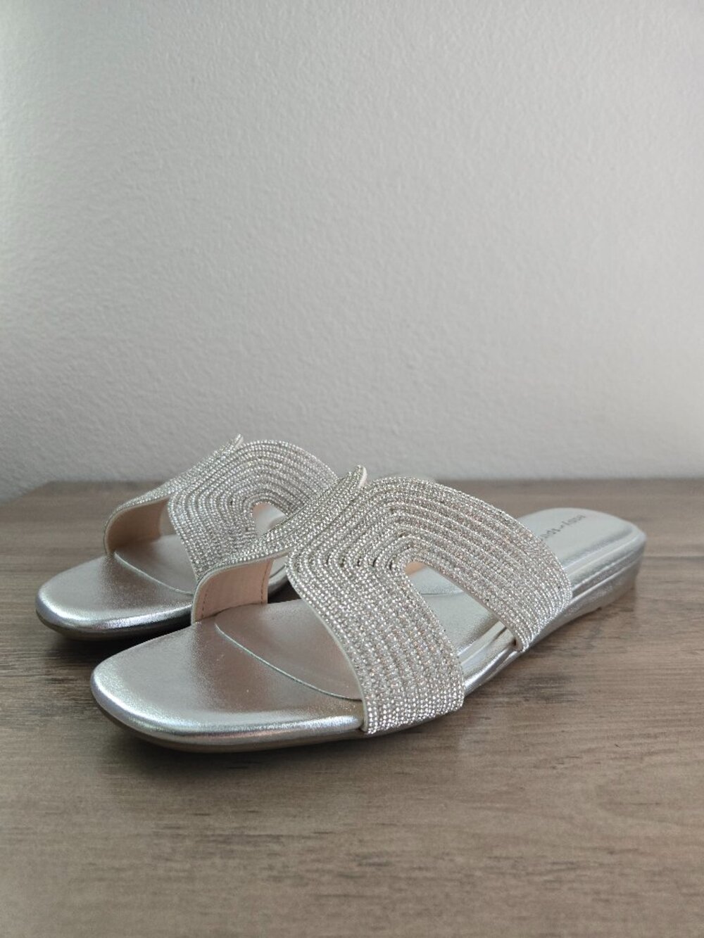 Easy Spirit Women's Colter Embellished Flat Slide Sandals Silver Size 9M